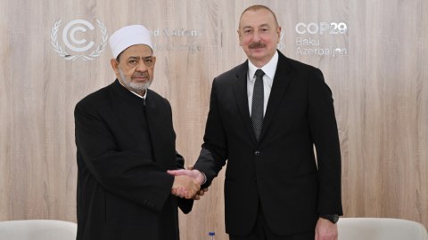 İlham Əliyev Əl-Əzhəri Şərifin şeyxi ilə görüşüb