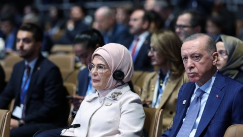 Əminə Ərdoğan Bakı səfərindən maraqlı paylaşım etdi - VİDEO