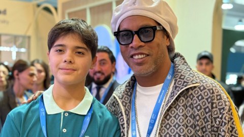 Prezidentin nəvəsi Ronaldinyo ilə birgə - FOTO