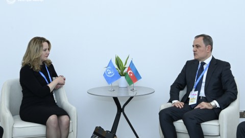 Ceyhun Bayramov baş direktorla danışıqlar apardı