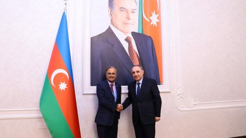 Kamran Əliyev İqtisadi Əməkdaşlıq Təşkilatının baş katibi ilə görüşdü