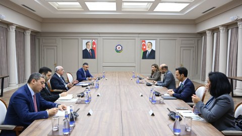 Əli Əsədov OPEC Beynəlxalq İnkişaf Fondunun prezidenti ilə görüşüb
