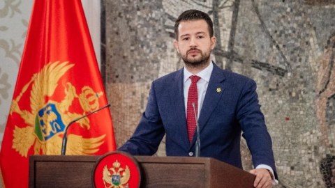 Monteneqro prezidenti İlham Əliyevi təbrik etdi