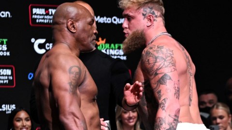Tayson&nbsp;19 ildən sonra rinqə qayıdır