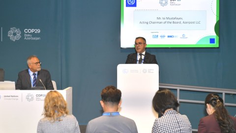 “Azərpoçt” elektrik və hibrid nəqliyyat vasitələrindən istifadə edəcək