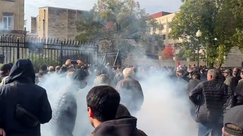 Separatçılar&nbsp;ayağa qalxdı: Abxaziya Gürcüstana QAYTARILIR?