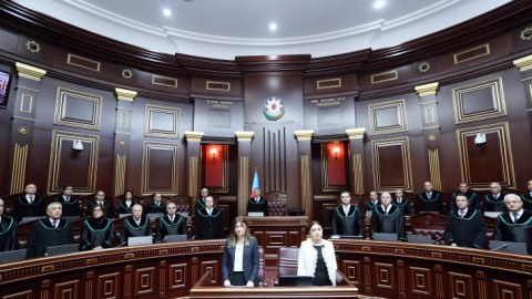 Yeni təyin olunmuş hakimlər and içdilər - FOTO