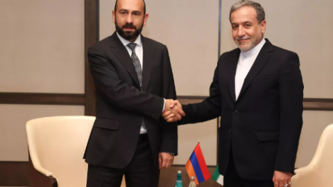Mirzoyan iranlı həmkarı ilə yendən danışdı