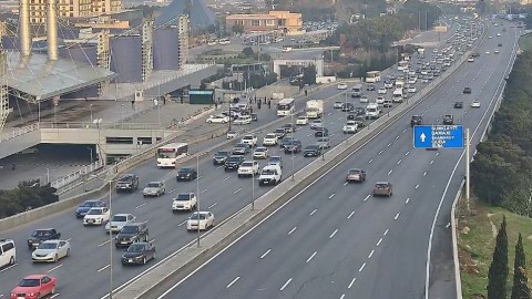 Hazırda tıxac olan YOLLAR 