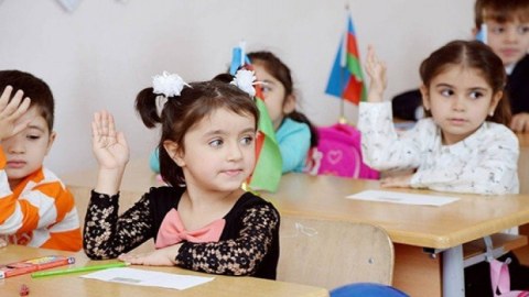 Məktəbəhazırlıq qrupları və birinci sinif şagirdlərinin yerdəyişməsi BAŞLADI