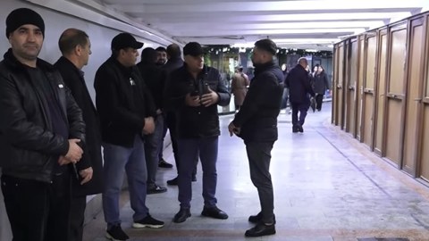 İşsiz qalan 200 nəfərin aqibəti necə olacaq? - VİDEO