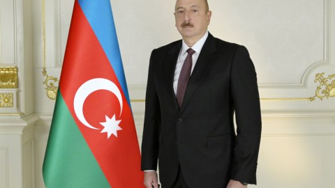 İlham Əliyev rektoru İŞDƏN ÇIXARDI