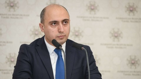 Nazirdən 1500 məktəbin bağlanacağı xəbərinə daha bir&nbsp;REAKSİYA