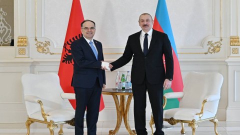 İlham Əliyev Bayram Beqanı təbrik etdi