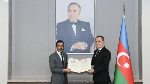 Ceyhun Bayramov Küveytin yeni səfiri ilə görüşüb - FOTO