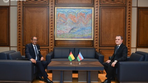 Ceyhun Bayramov Bakıya gələn həmkarı ilə GÖRÜŞDÜ