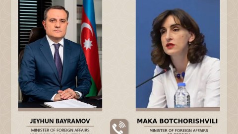 Ceyhun Bayramov yeni gürcü həmkarını təbrik etdi