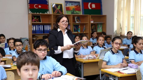 Dərslərin başlama vaxtı dəyişdirilə bilərmi? - Rəsmi CAVAB
