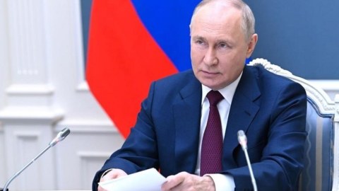 “Əliyev və Tokayevlə bu problemi müzakirə edirik” - Putin