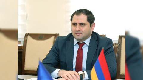 Ermənistanın müdafiə naziri ABŞ-a gedib