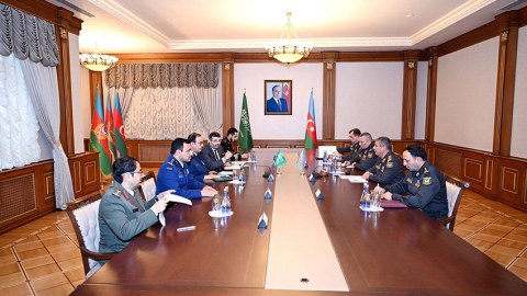 Səudiyyə ilə hərbi əlaqələr müzakirə edildi