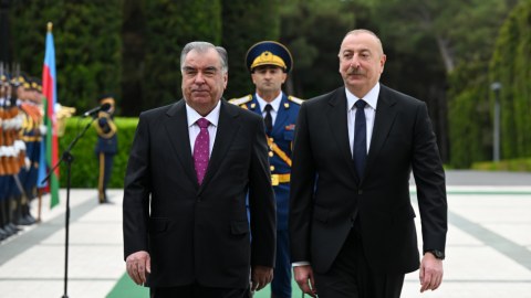 Emoməli Rəhmon İlham Əliyevə zəng etdi