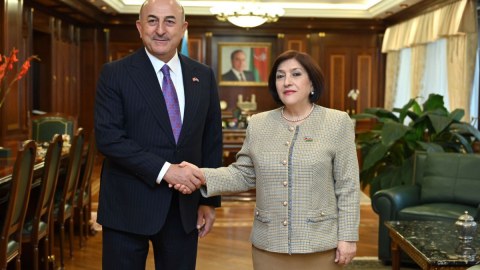 Spiker Çavuşoğlu ilə görüşüb