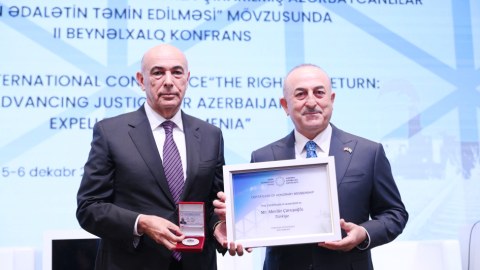 Xarici diplomatlara Qərbi Azərbaycan İcmasının Fəxri üzvlük sertifikatı verildi - FOTO