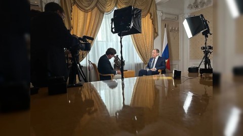 Putindən sonra Lavrovdan da müsahibə aldı