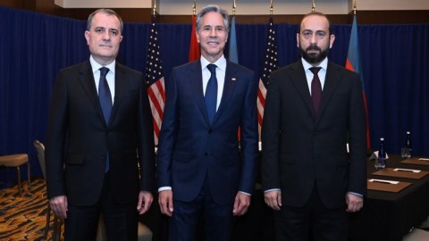 Bakı Blinkenə görə İrəvana "YOX"&nbsp;deyibmiş...