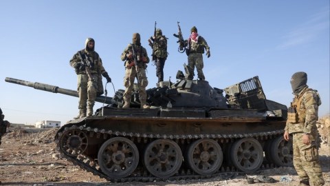 Suriyada müxalif qüvvələr sürətlə irəliləyir