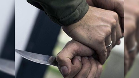 Mingəçevirdə ahıl kişi bıçaqladı