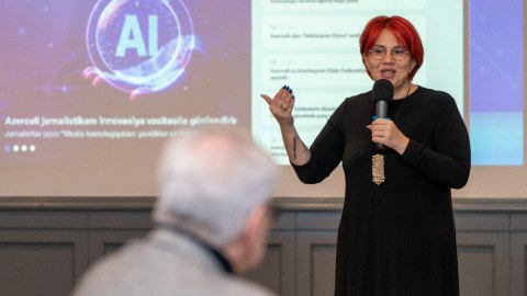 Azercell jurnalistlər üçün təlim təşkil etdi - FOTOLAR