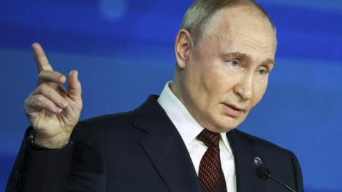 Moskva Suriya müxalifətindən qarantiya aldı - Hərbi bazalara toxunulmayacaq