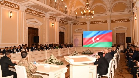 Vətən müharibəsinə dair kitab çap olundu - FOTO