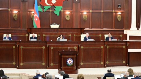 Parlamentdə nələrdən danışıldı... - İclasdan FOTOLAR