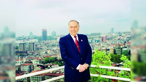 Gələcəyi yaradan lider
