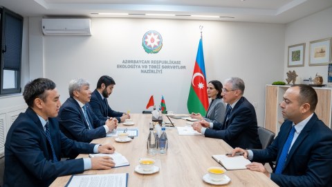 Muxtar Babayev Qırğızıstan səfiri ilə görşüb