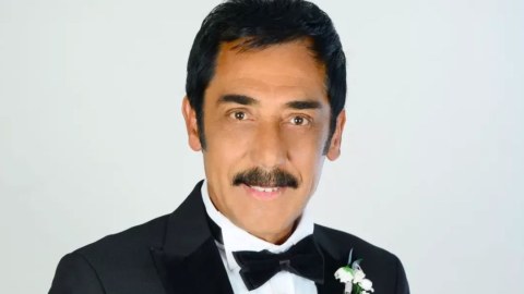 Türkiyənin məşhur müğənnisi vəfat etdi
