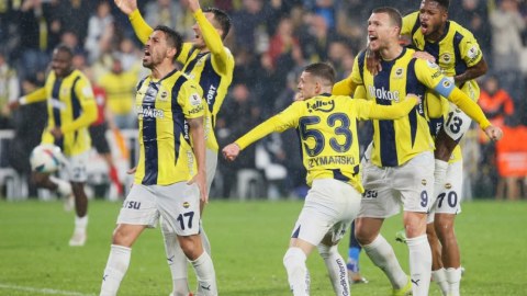 "Fənərbağça" öz meydanında 3 qol vurdu