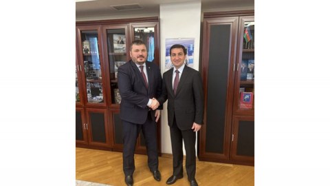 Hikmət Hacıyev Ukrayna səfiri ilə görüşüb