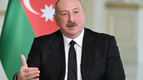 Makron rejimi Fransanı uğursuz dövlətə çevirir&nbsp;