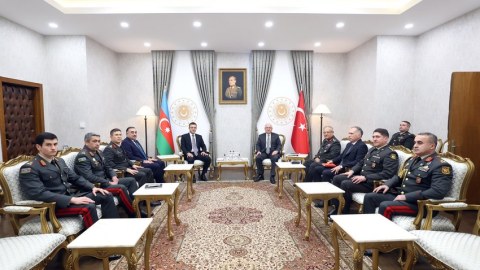 Yaşar Gülər Azərbaycanın müdafiə nazirinin müavinini qəbul edib