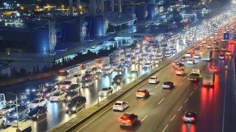 Bakıda tıxac olan YOLLAR