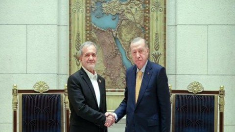 Pezeşkianla Ərdoğan nələri müzakirə etdilər...