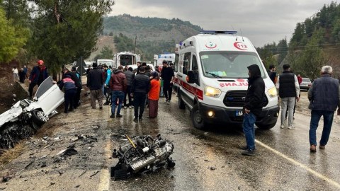 Türkiyədə ağır yol qəzası - 10 yaralı