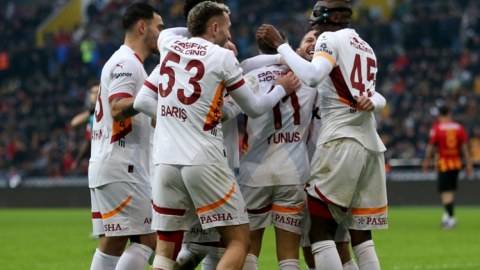 "Qalatasaray"dan darmadağın - VİDEO