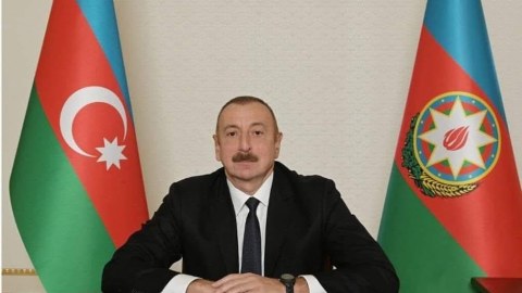 Əli İnsanov İlham Əliyevi təbrik etdi