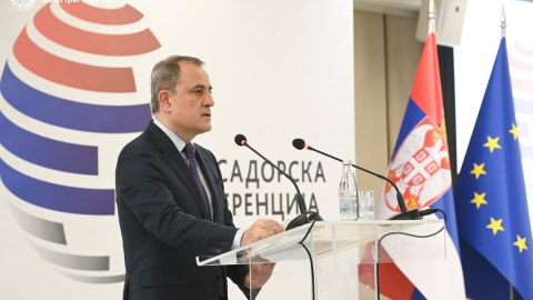 Ceyhun Bayramov Səfirlər Konfransında çıxış edib