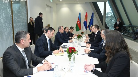 Azərbaycan və Serbiya XİN başçıları müzakirə apardılar